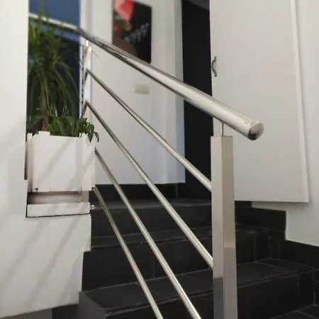 Avenida De Leon Pareado /adosado Sanxenxo