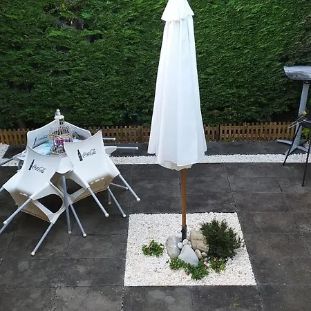 Avenida De Leon Pareado /adosado 度假居