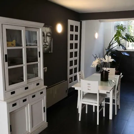 Avenida De Leon Pareado /adosado * Sanxenxo