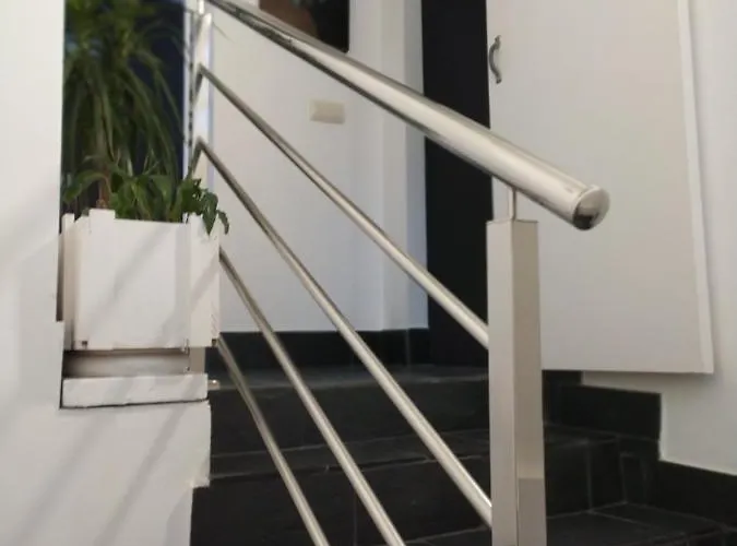 Avenida De Leon Pareado /adosado Sanxenxo